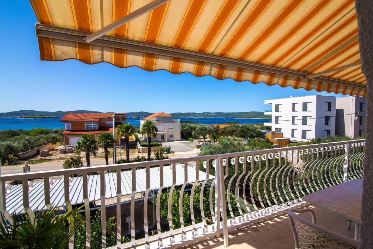 Pansion Adria Hotel Sveti Filip i Jakov Eksteriør billede