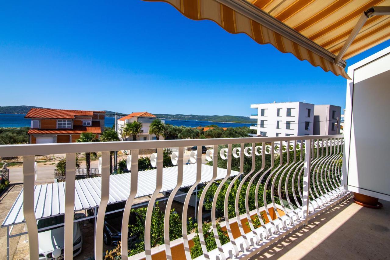 Pansion Adria Hotel Sveti Filip i Jakov Eksteriør billede